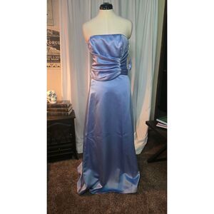 NWT BariJay Bridesmaid/Prom Dress in Periwinkle Blue, Size 11/12